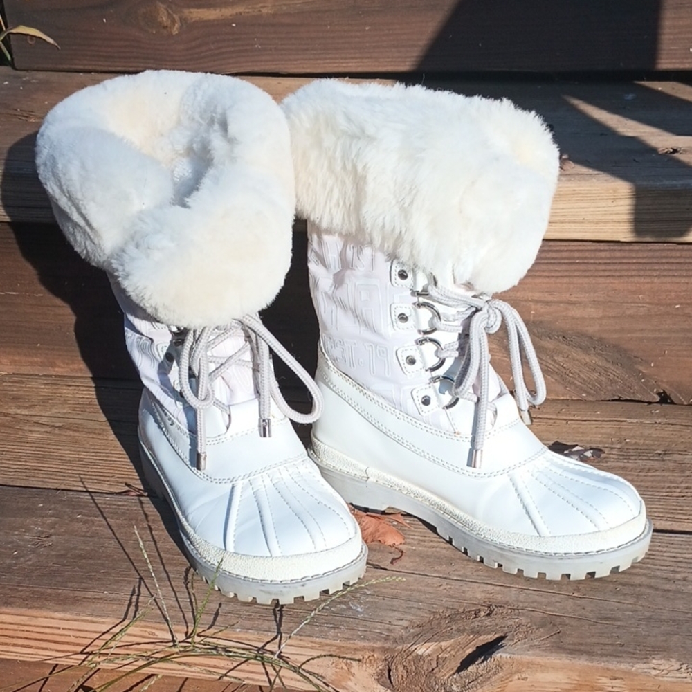 Coach Leonora White Fur-Trimmed Winter Boots